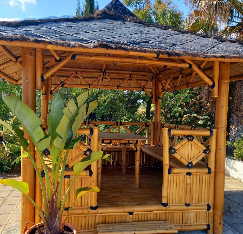 Les Chalets Du Relais D'Aguilar Tuchan 外观 照片