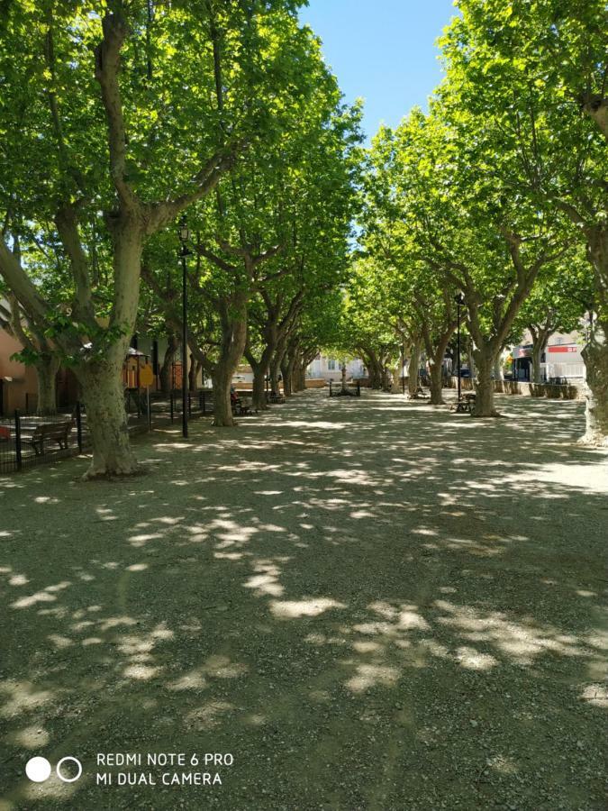 Les Chalets Du Relais D'Aguilar Tuchan 外观 照片